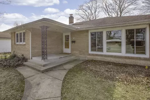322 Claremont St, Buchanan, MI 49107