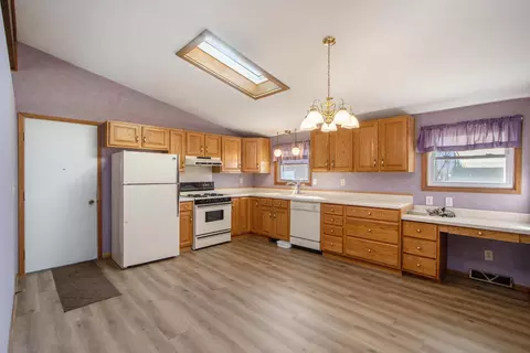 317 W Maple St, Climax, MI 49034 photo 7