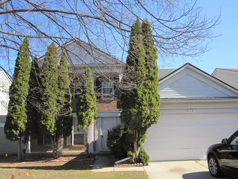 3105 Turnberry Ln, Ann Arbor, MI 48108