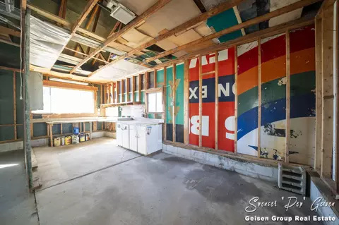 Exterior - 11185 E Colby Rd, Crystal, MI 48818 photo 9 of 18