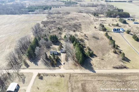 View/Area - 11185 E Colby Rd, Crystal, MI 48818 photo 5 of 7