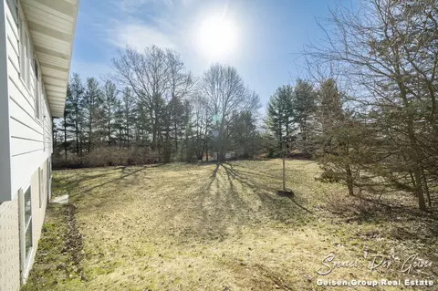 Exterior - 11185 E Colby Rd, Crystal, MI 48818 photo 17 of 18