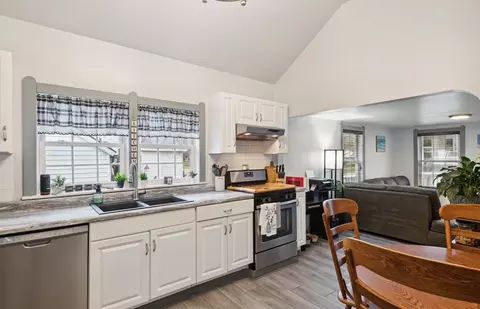 114 E Grove St, Parma, MI 49269 photo 10