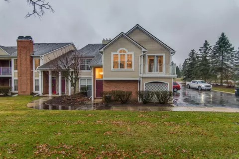 6473 Shetland Ct, Shelby Township, MI 48316