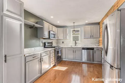 417 River St, Belding, MI 48809 photo 9