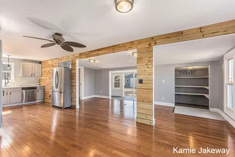 417 River St, Belding, MI 48809 photo 8
