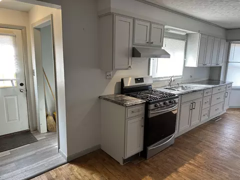 Kitchen - 615 Seventh St, Baldwin, MI 49304 photo 2 of 10