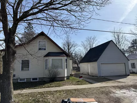 Exterior - 615 Seventh St, Baldwin, MI 49304 photo 6 of 10