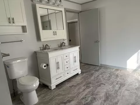 Bath - 615 Seventh St, Baldwin, MI 49304 photo 5 of 7