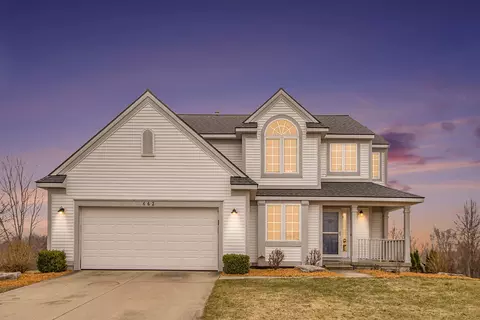 662 Scottview Dr NE, Comstock Park, MI 49321