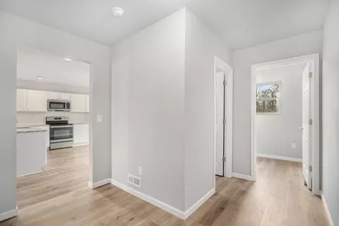 Entry Way - 613 Oklahoma Dr, Three Rivers, MI 49093 photo 2 of 4