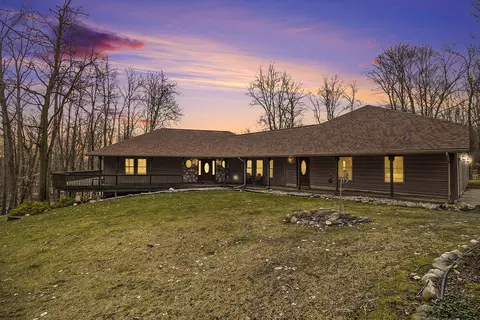 12173 Hart St NE, Greenville, MI 48838