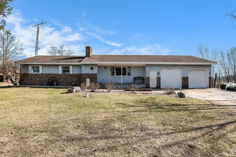 4967 W 80th St, Fremont, MI 49412