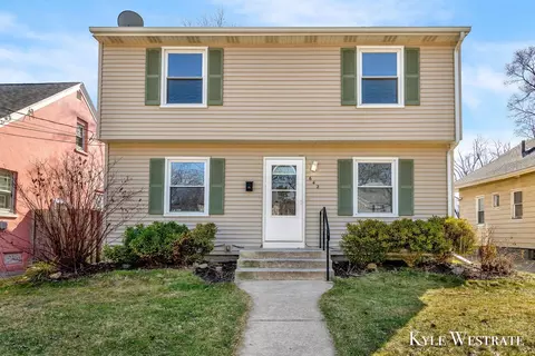 642 Dickinson St SE, Grand Rapids, MI 49507