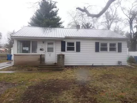 806 Avondale Dr, Kalamazoo, MI 49048