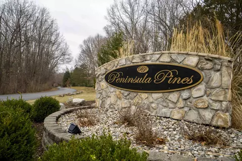 peninsula drive UNIT 3, Jackson, MI 49201 photo 4