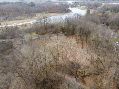 peninsula drive UNIT 3, Jackson, MI 49201 photo 13