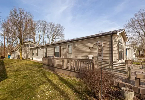 563 Sassafras Dr, Coldwater, MI 49036