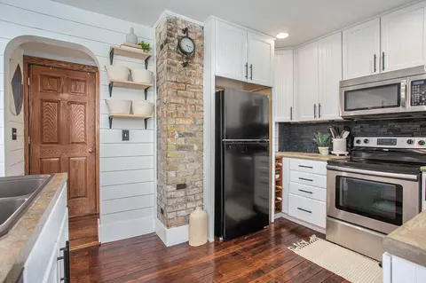 Kitchen - 408 Exchange St, Spring Lake, MI 49456 photo 4 of 4
