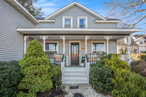 Exterior - 408 Exchange St, Spring Lake, MI 49456 photo 5 of 12