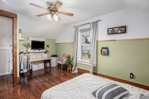 Bedroom - 408 Exchange St, Spring Lake, MI 49456 photo 4 of 8
