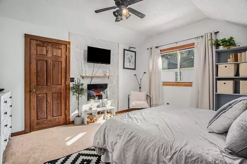 Bedroom - 408 Exchange St, Spring Lake, MI 49456 photo 6 of 8