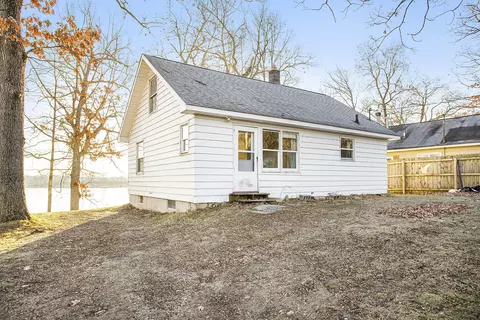 11753 Scott Park Rd, Delton, MI 49046