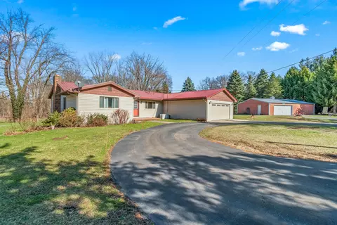 Exterior - 384 Francine Dr, Tekonsha, MI 49092 photo 9 of 16