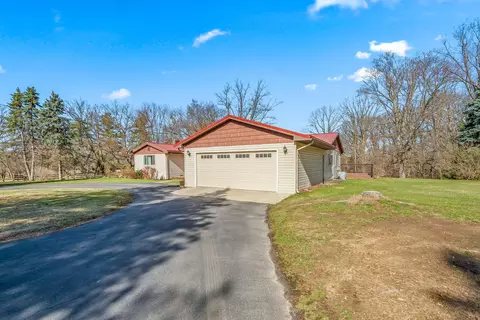 Exterior - 384 Francine Dr, Tekonsha, MI 49092 photo 8 of 16