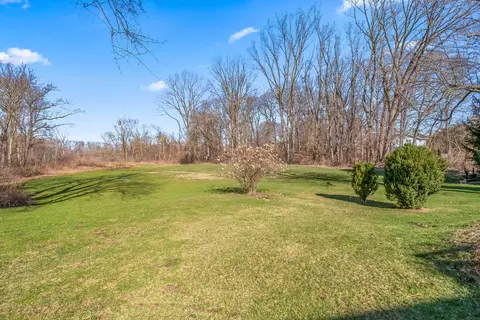 Exterior - 384 Francine Dr, Tekonsha, MI 49092 photo 12 of 16