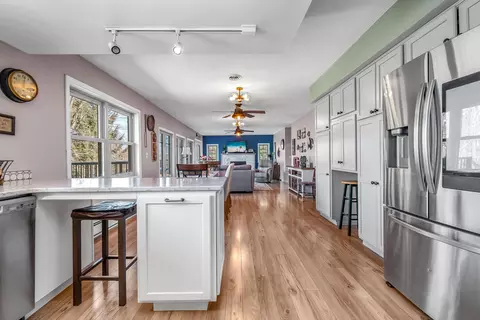 Kitchen - 384 Francine Dr, Tekonsha, MI 49092 photo 4 of 5