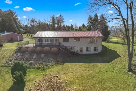 Exterior - 384 Francine Dr, Tekonsha, MI 49092 photo 2 of 16