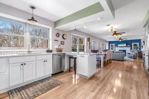 Kitchen - 384 Francine Dr, Tekonsha, MI 49092 photo 1 of 5