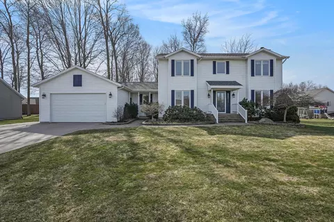 4150 Champlin Dr NW, Grand Rapids, MI 49534