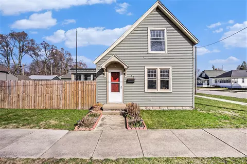 501 Harrison Ave, Holland, MI 49423