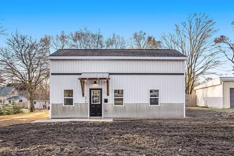 374 Clay St, Sparta, MI 49345