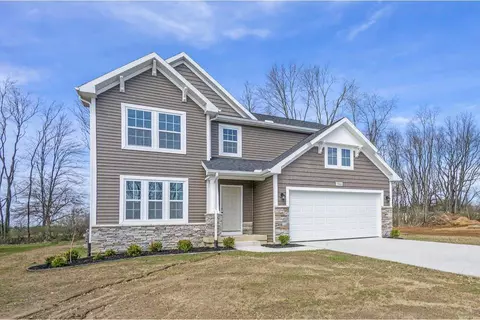 5561 Paxton Ct, Portage, MI 49024