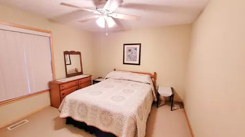 Bedroom - 1660 Beaver Rd, Bitely, MI 49309 photo 5 of 5