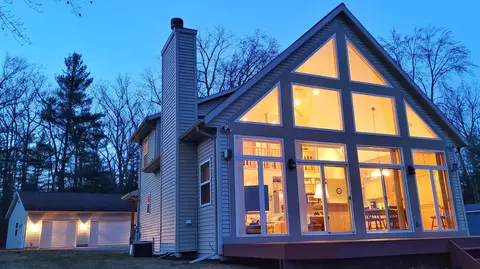 1660 Beaver Rd, Bitely, MI 49309