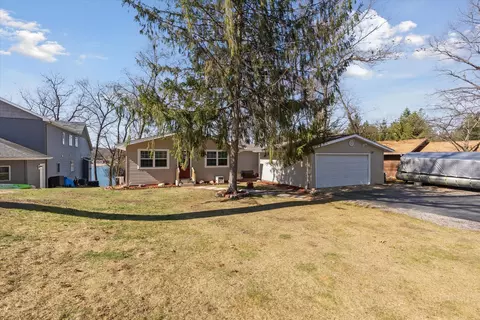 Exterior - 11283 Pinewood Dr, Jerome, MI 49249 photo 2 of 12