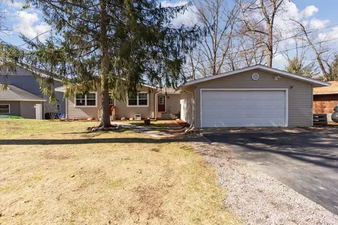 Exterior - 11283 Pinewood Dr, Jerome, MI 49249 photo 5 of 12