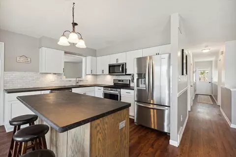 Kitchen - 11283 Pinewood Dr, Jerome, MI 49249 photo 2 of 5