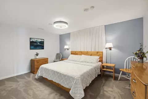 Bedroom - 11283 Pinewood Dr, Jerome, MI 49249 photo 4 of 8
