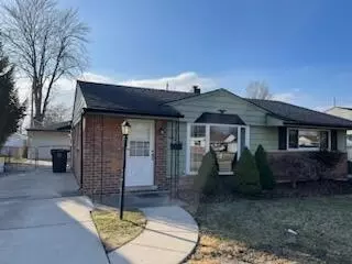 18100 Valade St, Riverview, MI 48193