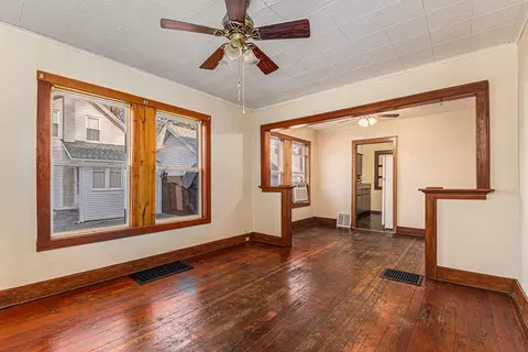 334 E Congress St, Belding, MI 48809 photo 3