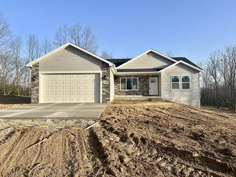 1789 E Valley Rd, Adrian, MI 49221