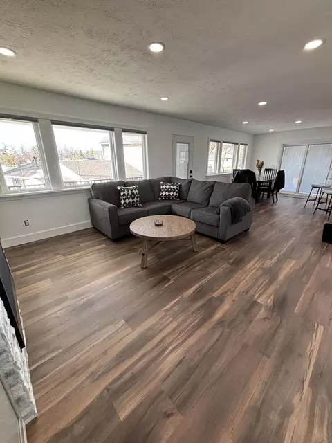 Living - 2368 Lakeside Dr, Stanton, MI 48888 photo 3 of 6