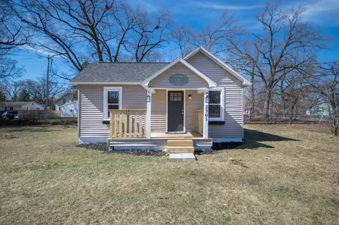 2305 Riordan St, Muskegon, MI 49444
