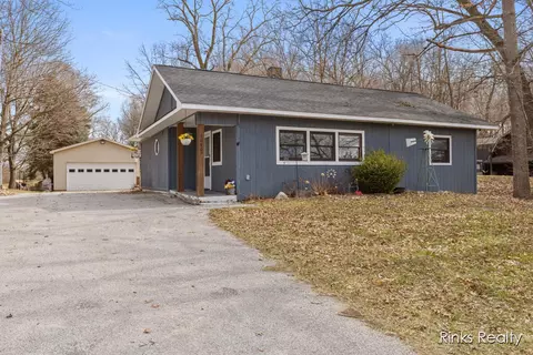 10805 S Us Highway 27, Dewitt, MI 48820