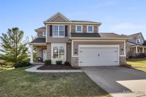 7570 Cannon Run Dr NE, Rockford, MI 49341
